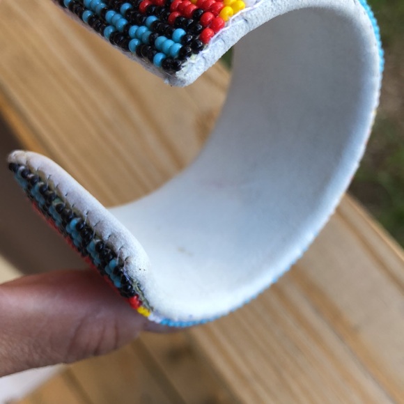 ❌SOLD❌Native American Beaded Bracelet - Picture 8 of 9